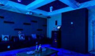 专家教你:家庭KTV音响系统的调音技巧 家庭ktv系统